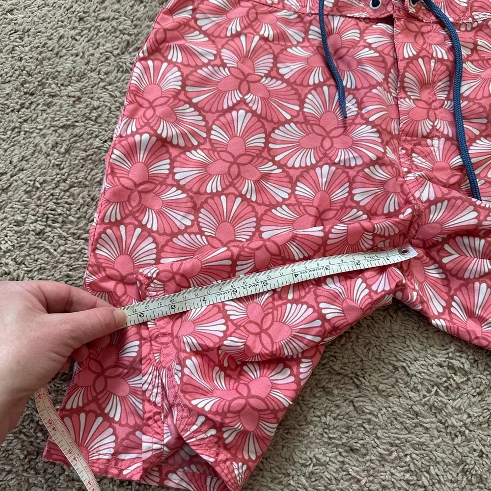 Vineyard Vines Men Pink Swimwear Swim Shorts Size 30 Board Trunks